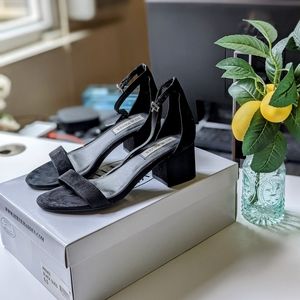 Steve Maddan Irene Black Suede Heels